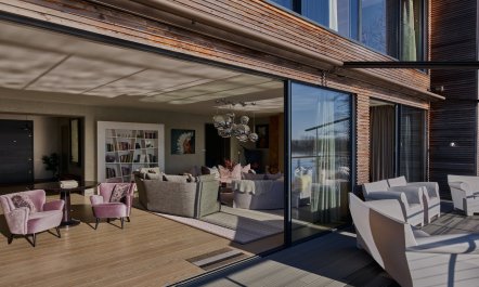 The Glass Lakehouse 5