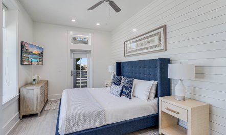Moon Light Bay 8