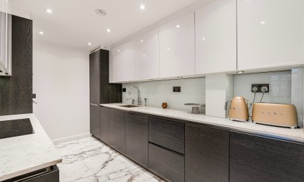 Mayfair Haven 5