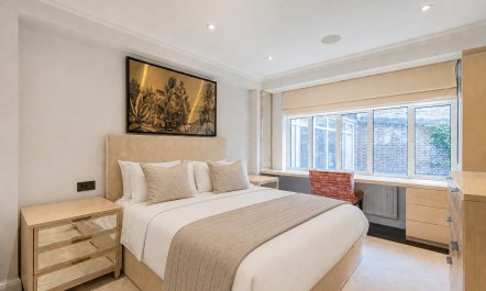 Mayfair Haven 8