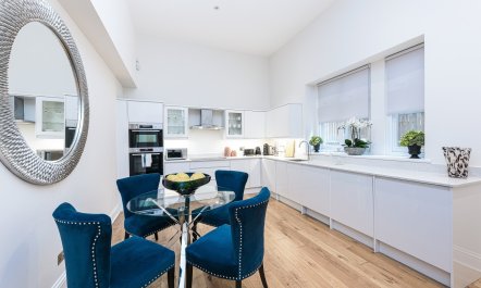 Knightsbridge Hideaway 6