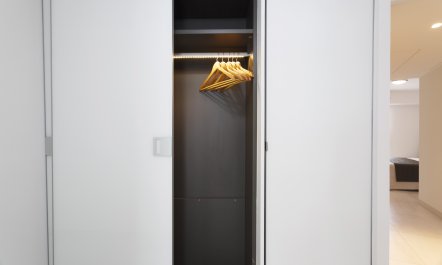 Hints of Gold 6