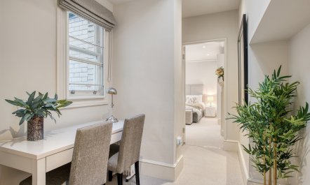 Grosvenor Galore 5