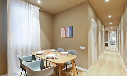 Gaudi's Hideaway 4