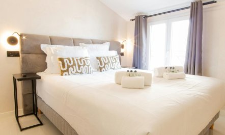 A Riviera Stay 7