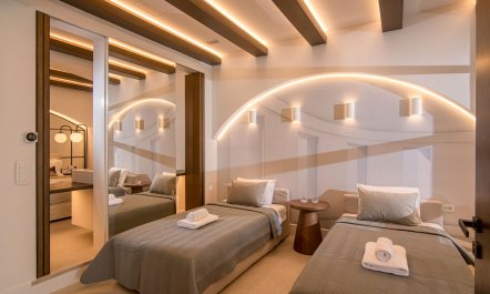 Coastal Breeze Escape 7