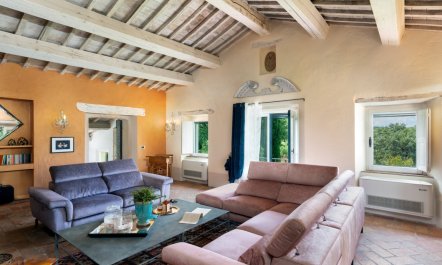 The Tuscan Warmth 8