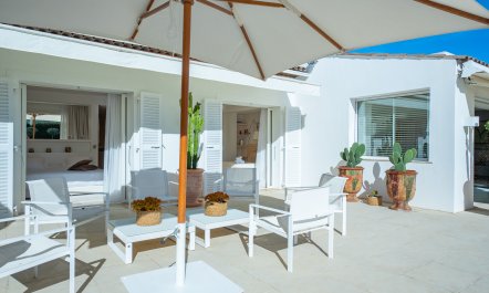 Lush Riviera Abode 4