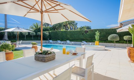 Lush Riviera Abode 3