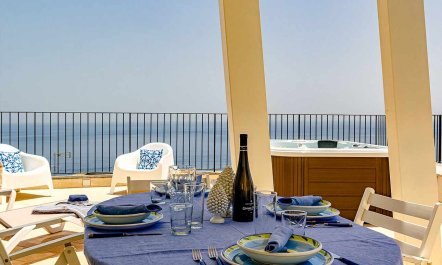 Charming Sea Views 5
