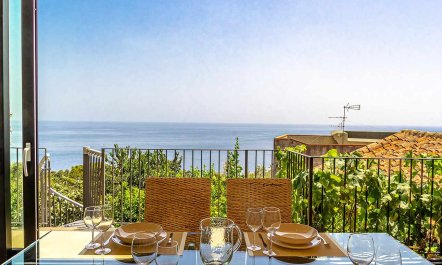 Charming Sea Views 2