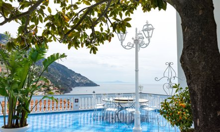 Positano Suspended 6