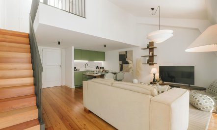 The Flores Perch 7