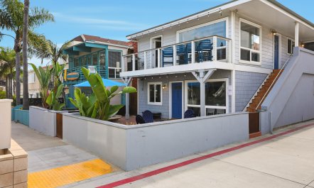 Pacific Views Rest House 9