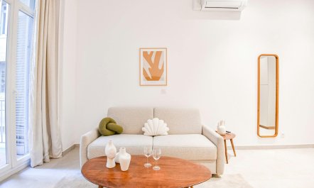 Elegant Azure Spot 2