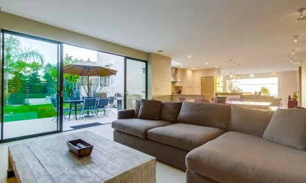 Radiant Sea Cove 6