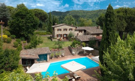 Tuscan Gaze
