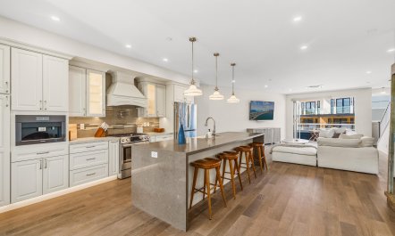 Gentle Coastal Haven 8