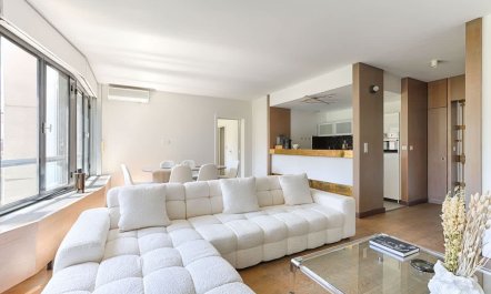 Modern View 3