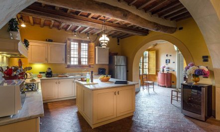 Rolling Tuscan Charm 8