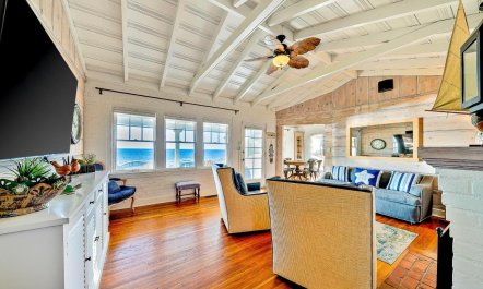 A Seaside Jewel 9