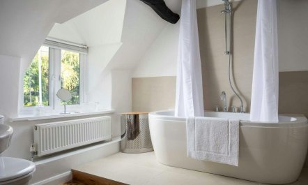 Cotswold Escape 7
