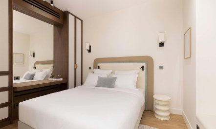 Parisian Getaway 4