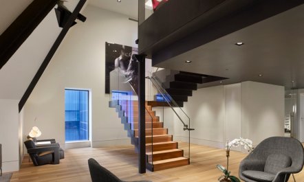 Times Square Suite 6