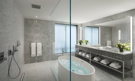 Times Square Suite 1