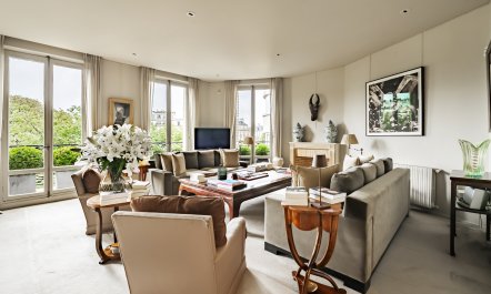 Parisian Grandeur