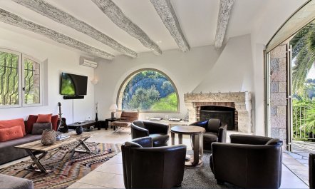 Riviera Grandeur 1