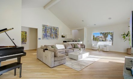 Hollywood Dream 8