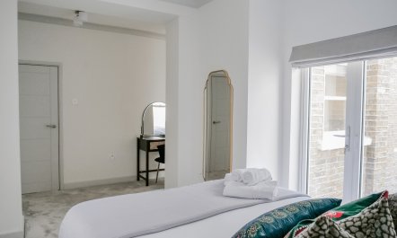 Paddington Prime 8