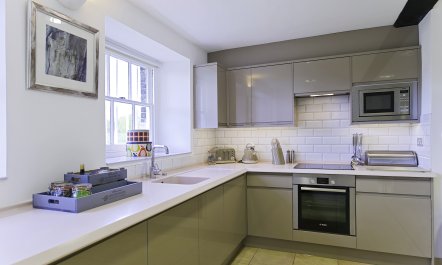 Lower Garden Suite 3