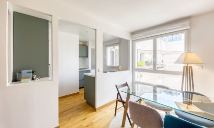Quiet Urban Retreat 1
