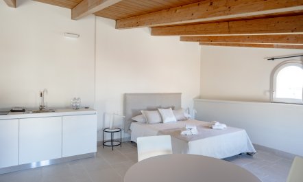 The Seaside Balcony 1