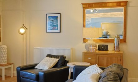 1 Bed in Tenby 5