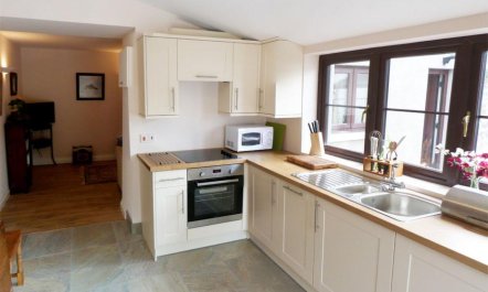 1 Bed in Porthcawl 3