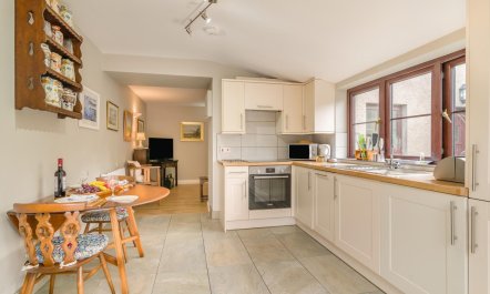 1 Bed in Porthcawl 2