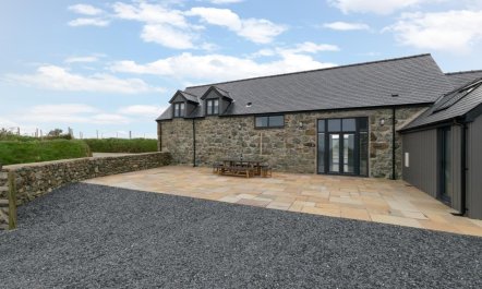 2 Bed in Aberdaron 6
