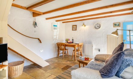1 Bed in Ruan Minor 3
