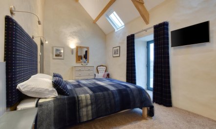 2 Bed in Aberdaron 1