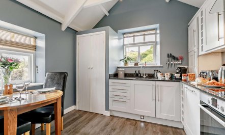 1 Bed in Duloe 1