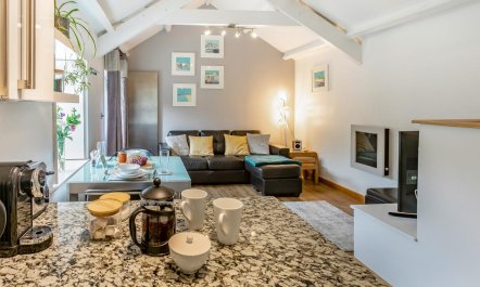 1 Bed in Duloe 2