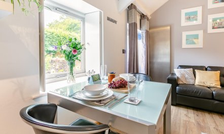 1 Bed in Duloe 8