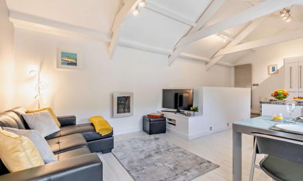 1 Bed in Duloe 6