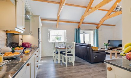 2 Bed in Duloe 5