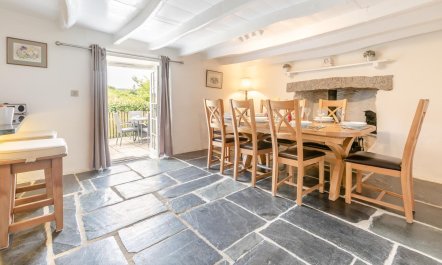 4 Bed in Duloe 9