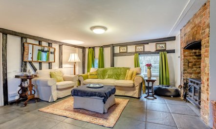 2 Bed in Woodchurch