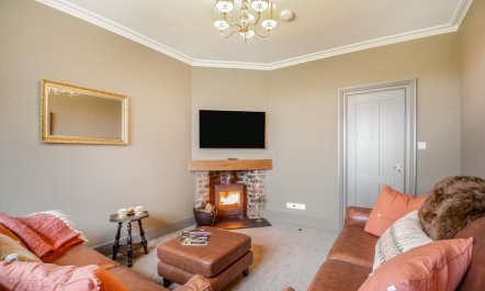 5 Bed in Llangwnadl 8
